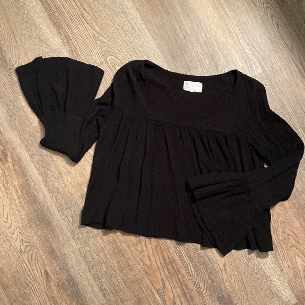 Cropped flowy shirt